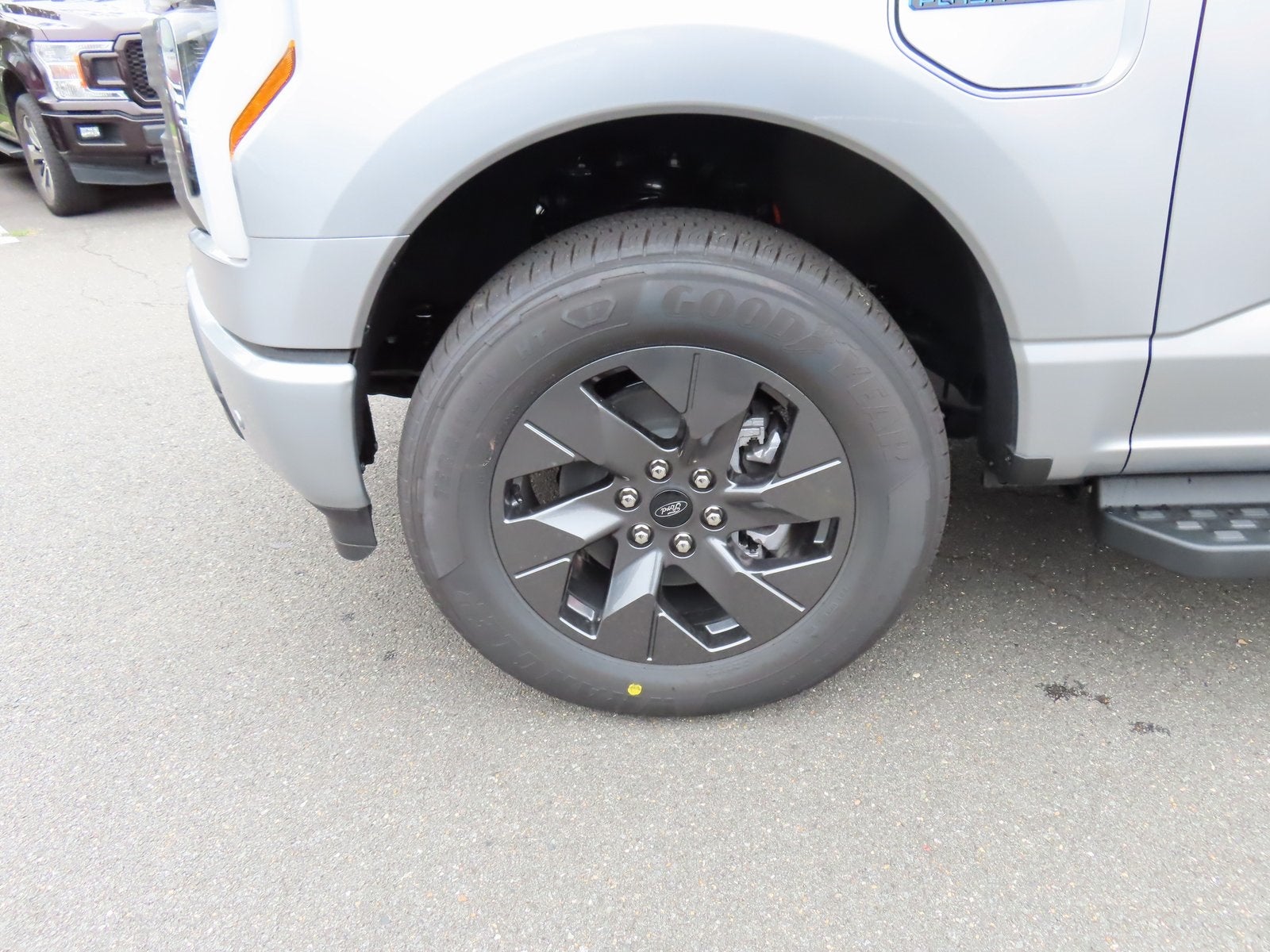 2025 Ford F-150 Lightning Flash 312A