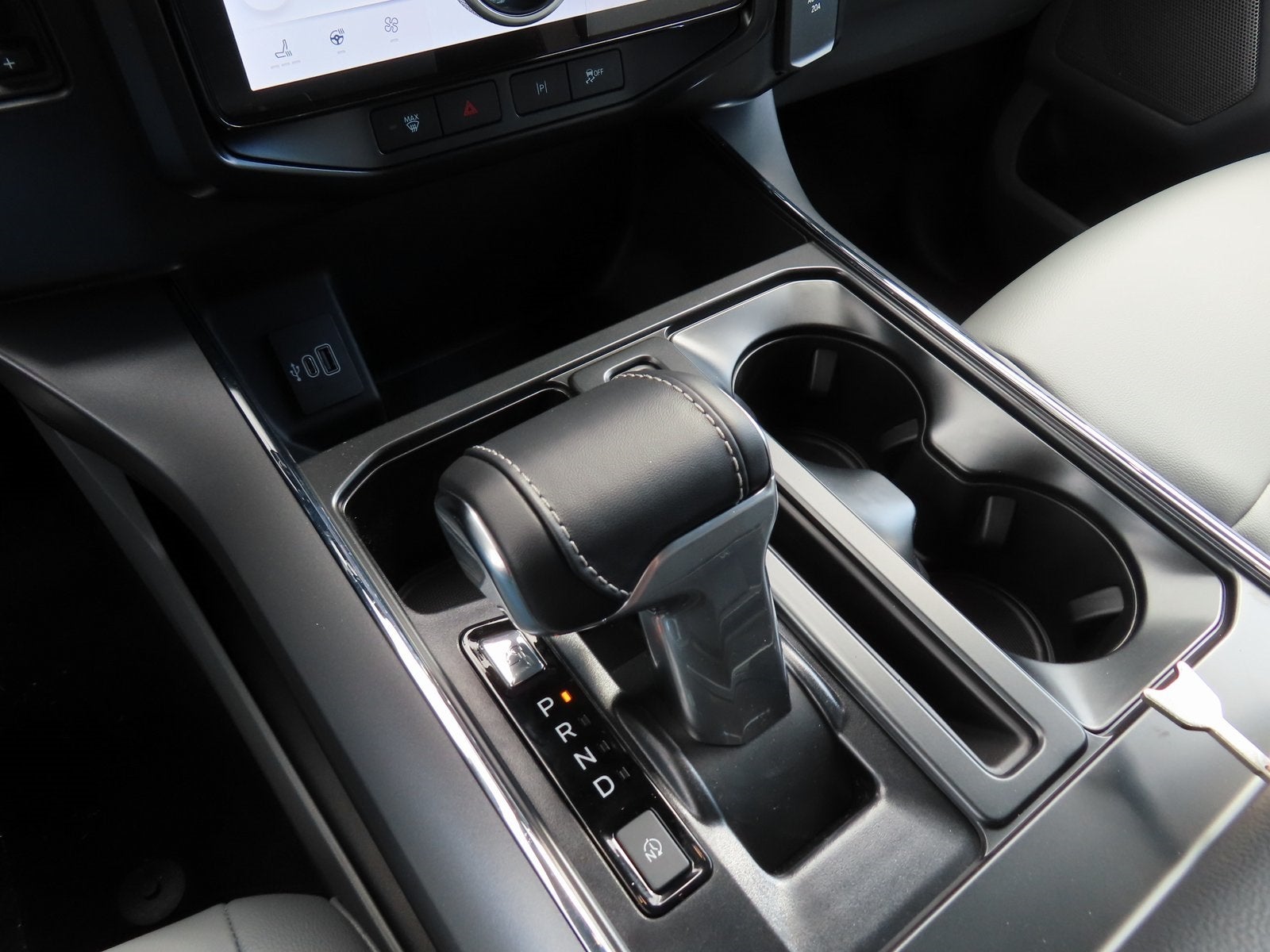 2025 Ford F-150 Lightning Flash 312A EXT