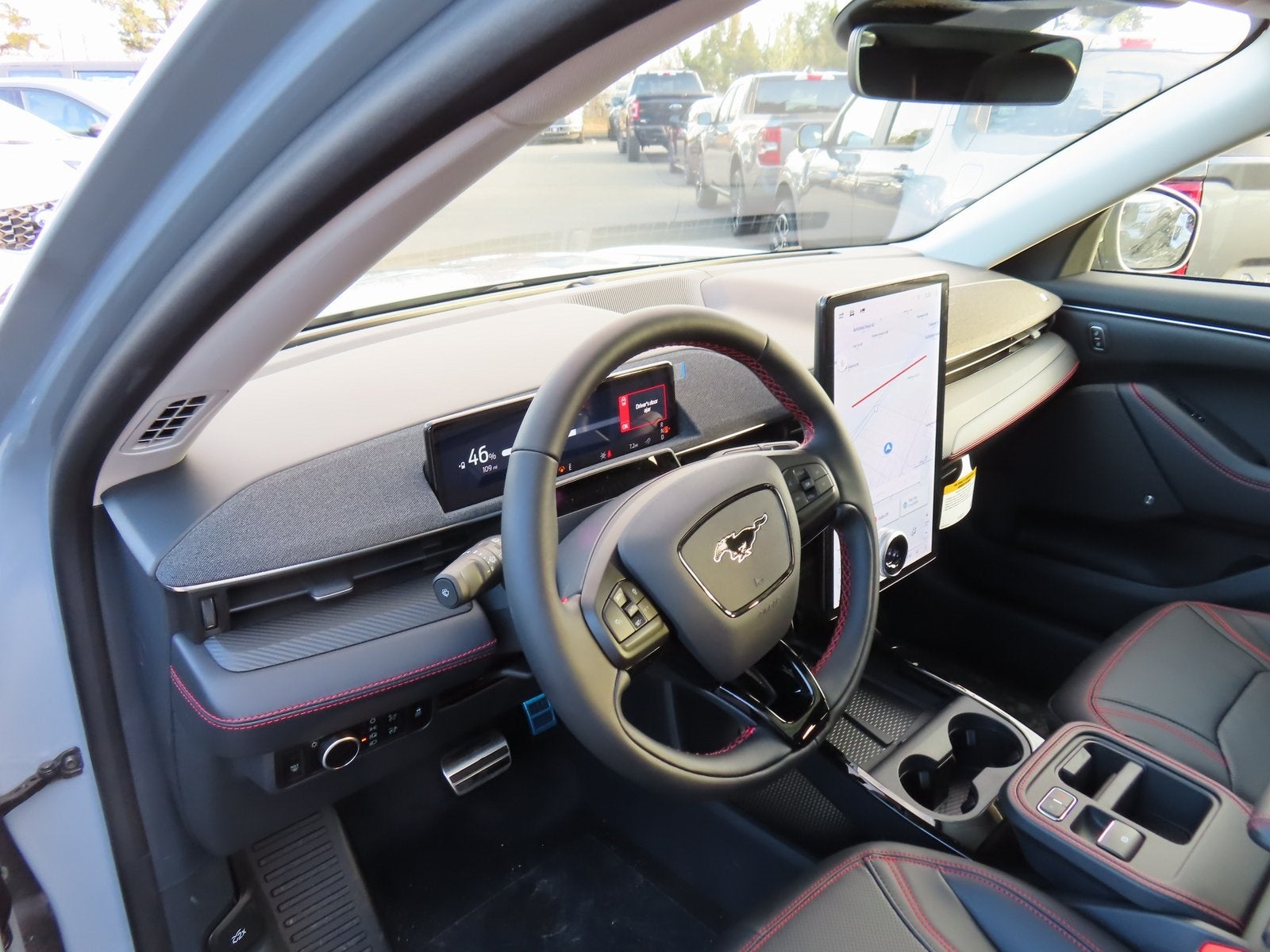 2025 Ford Mustang Mach-E Premium 300A EXT