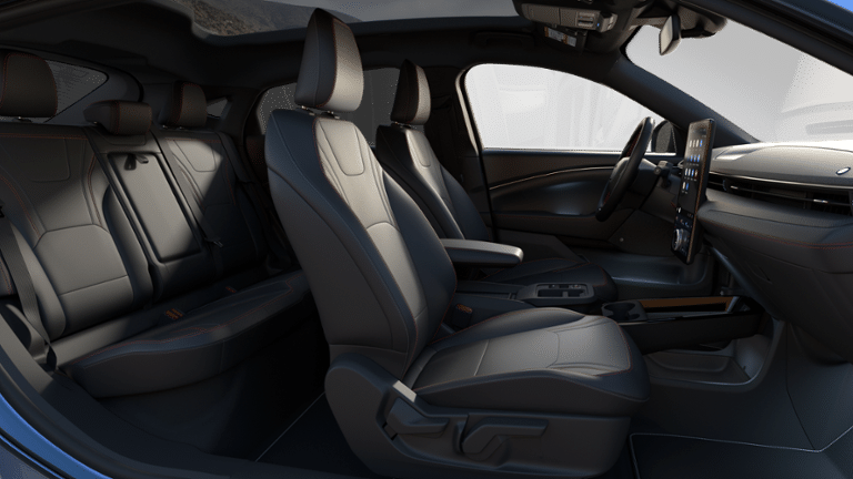 2025 Ford Mustang Mach-E Premium 300A EXT