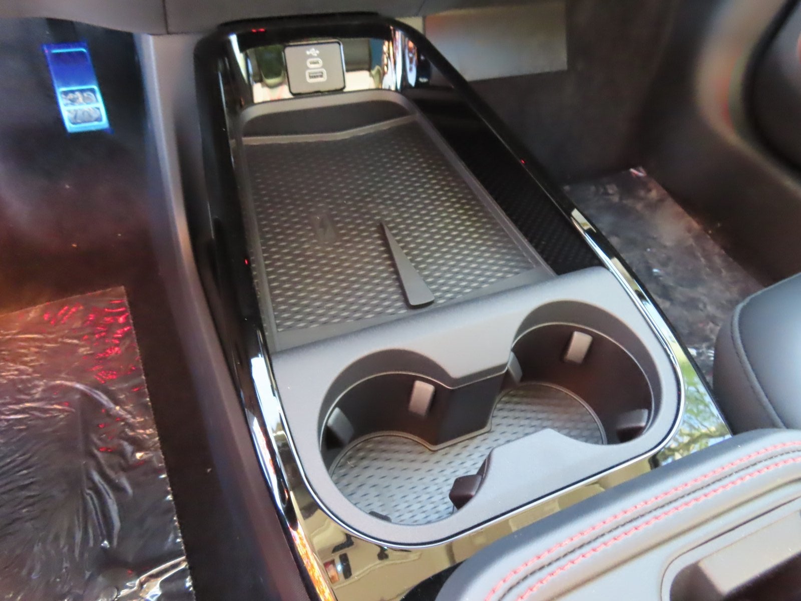 2025 Ford Mustang Mach-E Premium 300A EXT