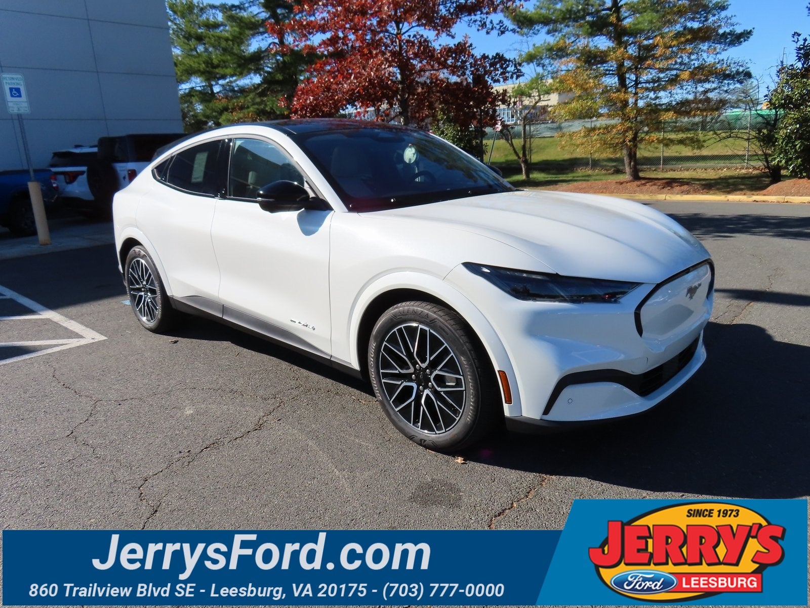 2025 Ford Mustang Mach-E Premium 300A EXT