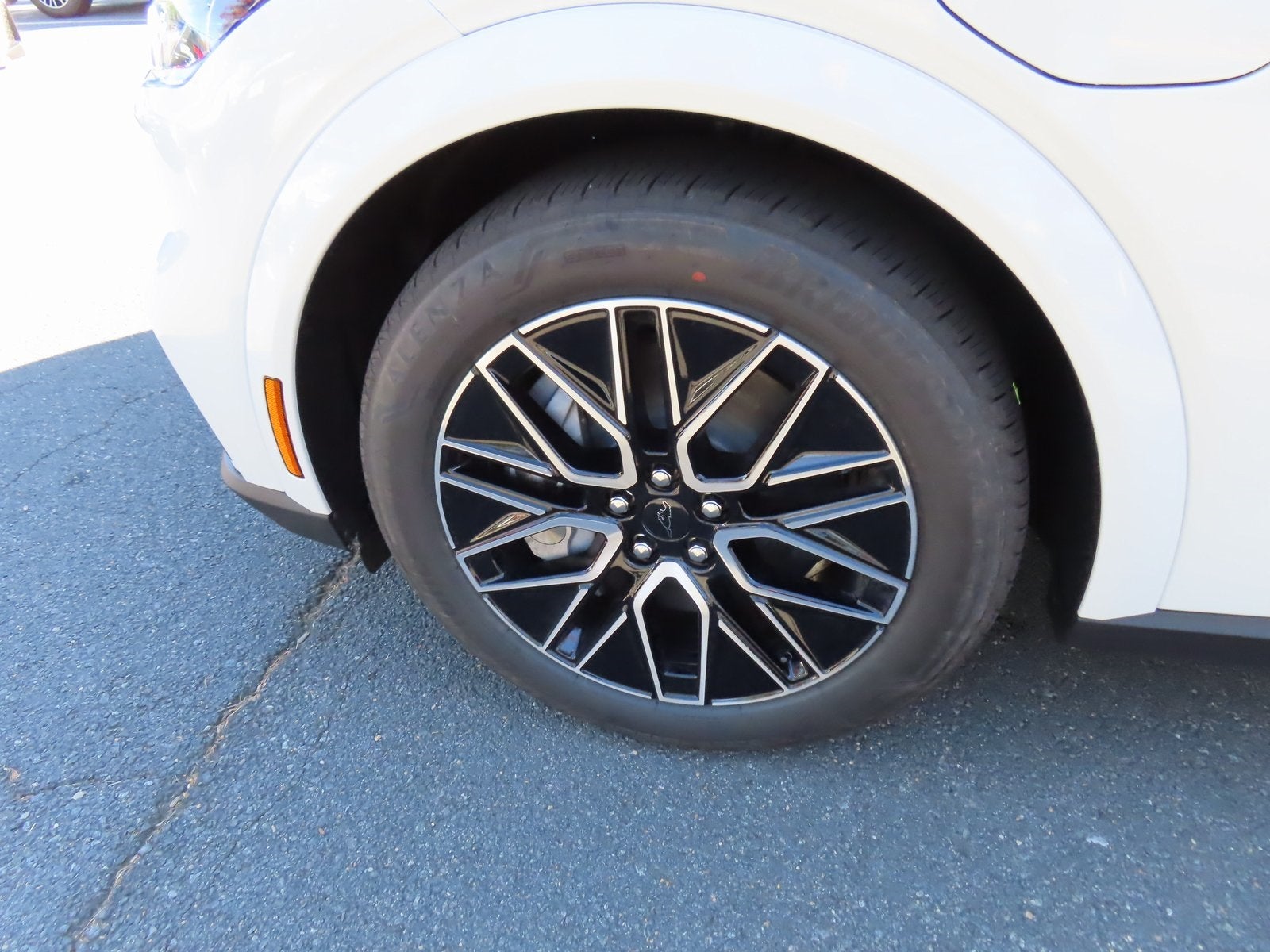 2025 Ford Mustang Mach-E Premium 300A EXT