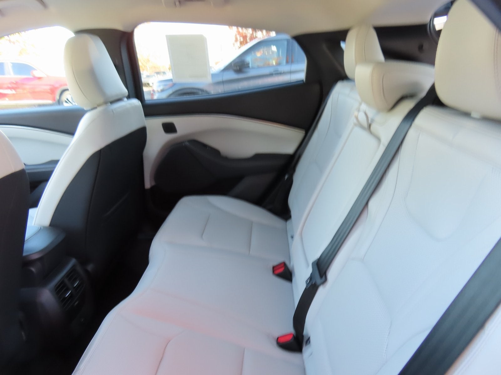 2025 Ford Mustang Mach-E Premium 300A EXT