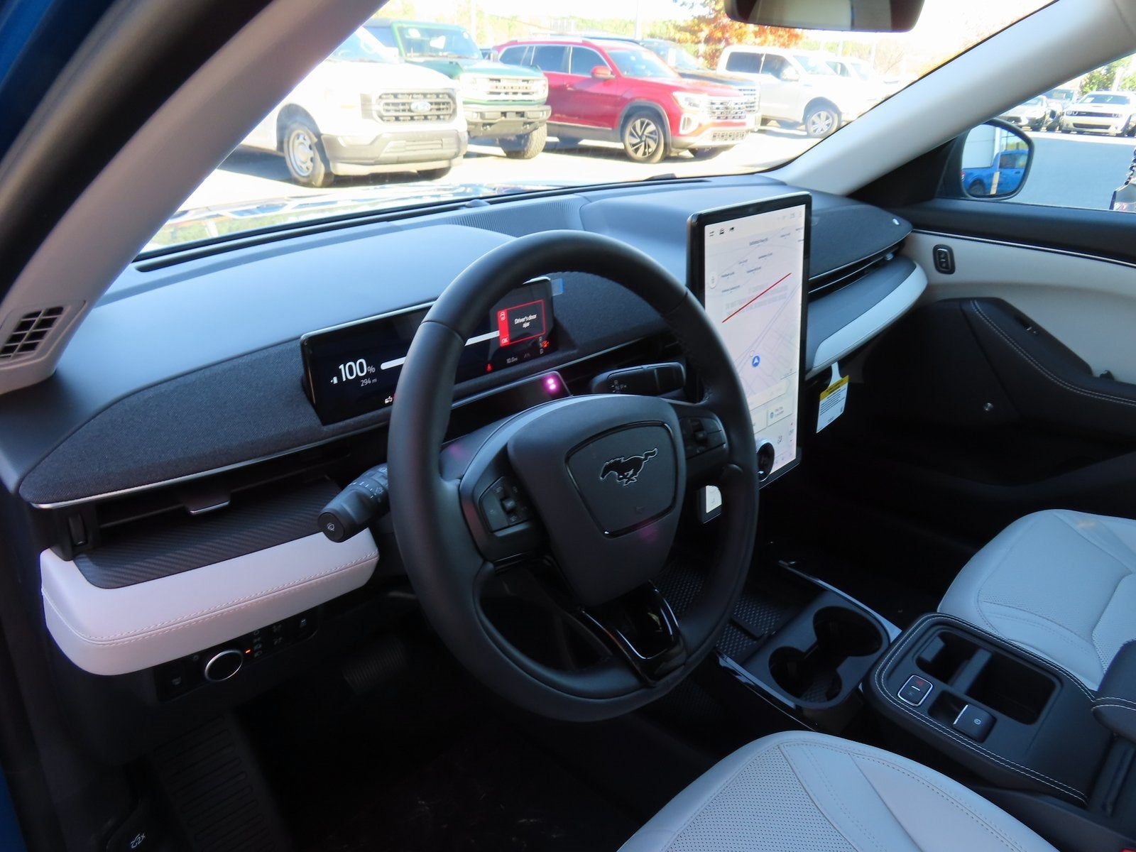 2025 Ford Mustang Mach-E Premium 300A EXT