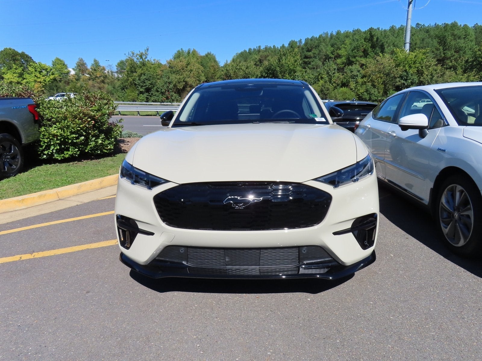 2025 Ford Mustang Mach-E Premium 300A EXT