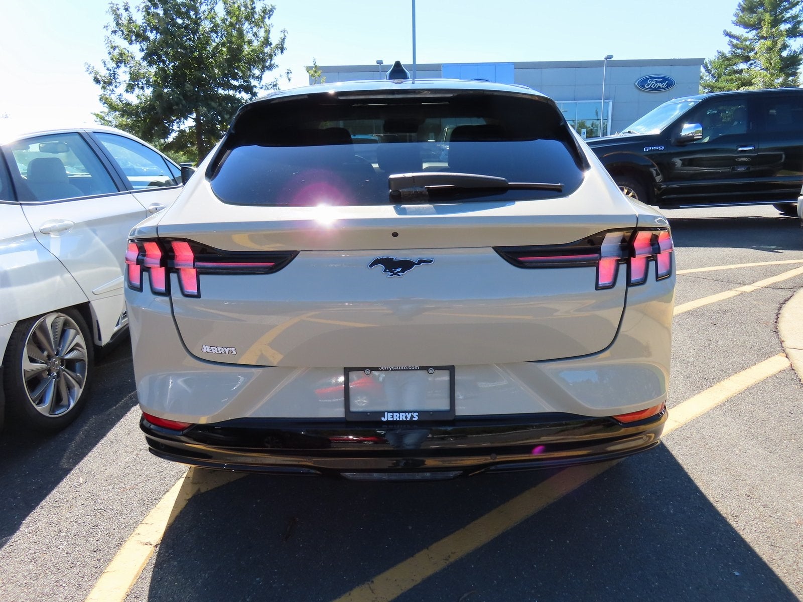 2025 Ford Mustang Mach-E Premium 300A EXT