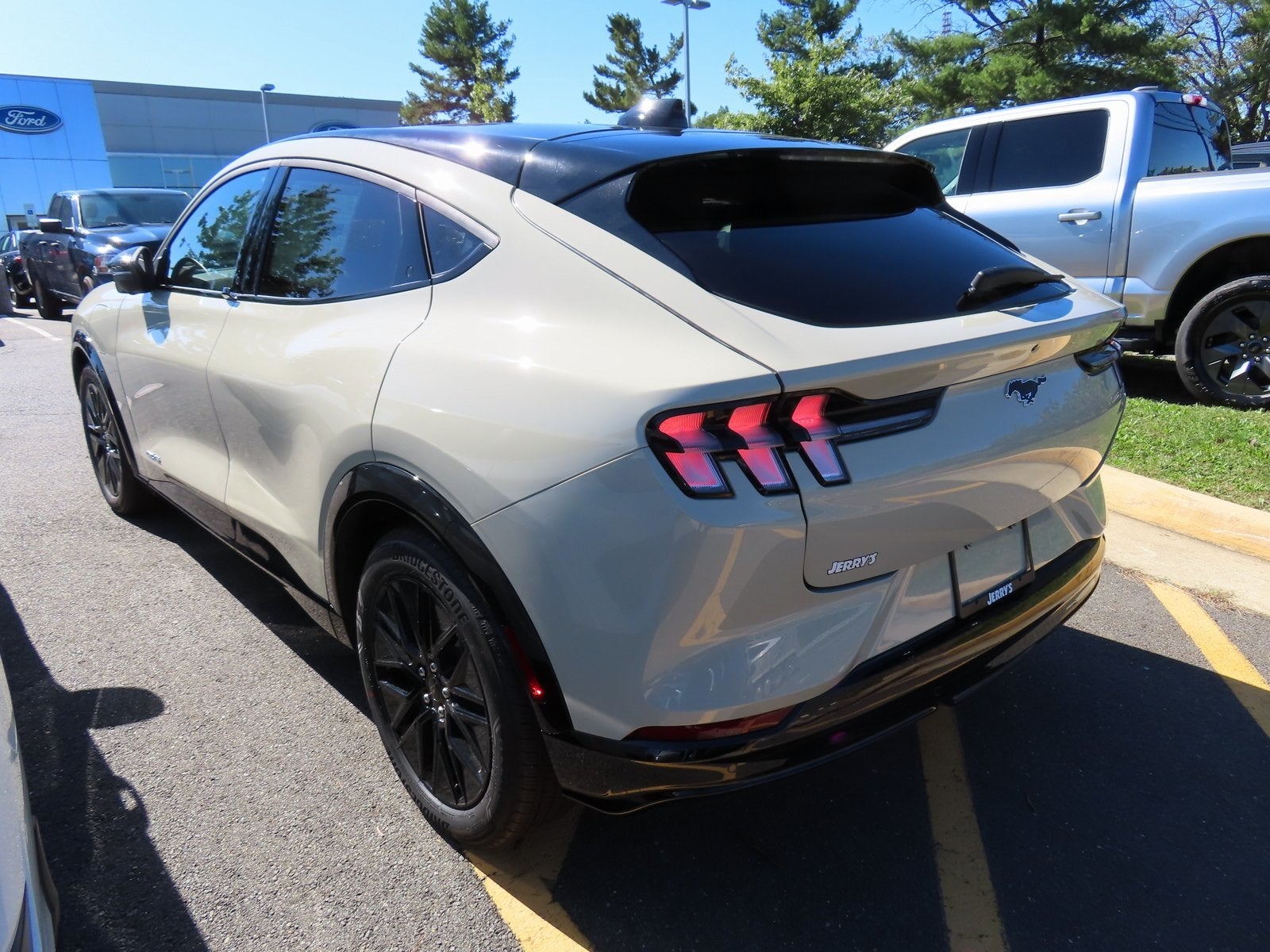 2025 Ford Mustang Mach-E Premium 300A EXT