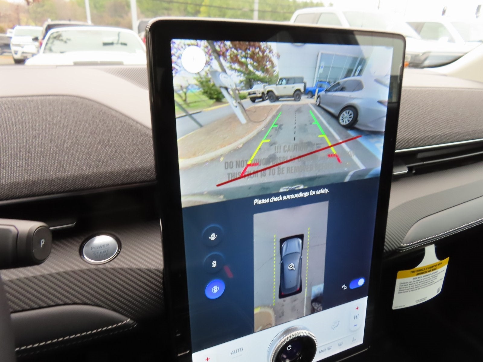 2025 Ford Mustang Mach-E Premium 300A EXT