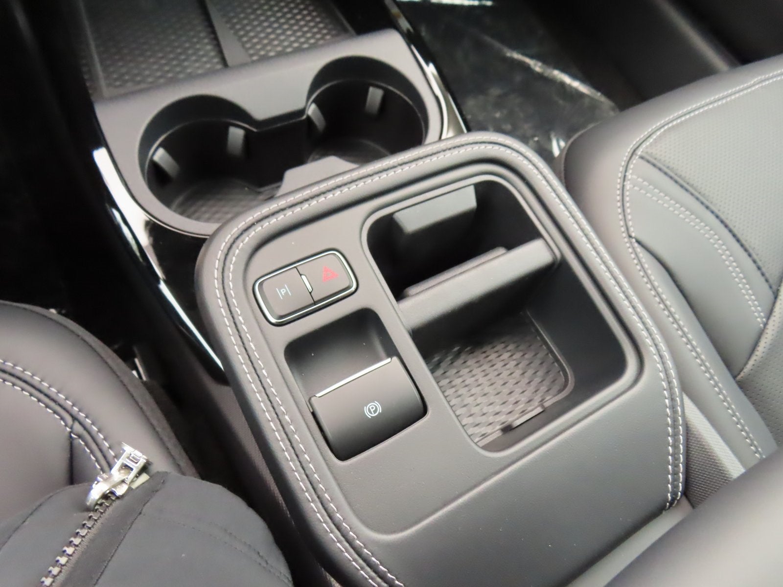 2025 Ford Mustang Mach-E Premium 300A EXT