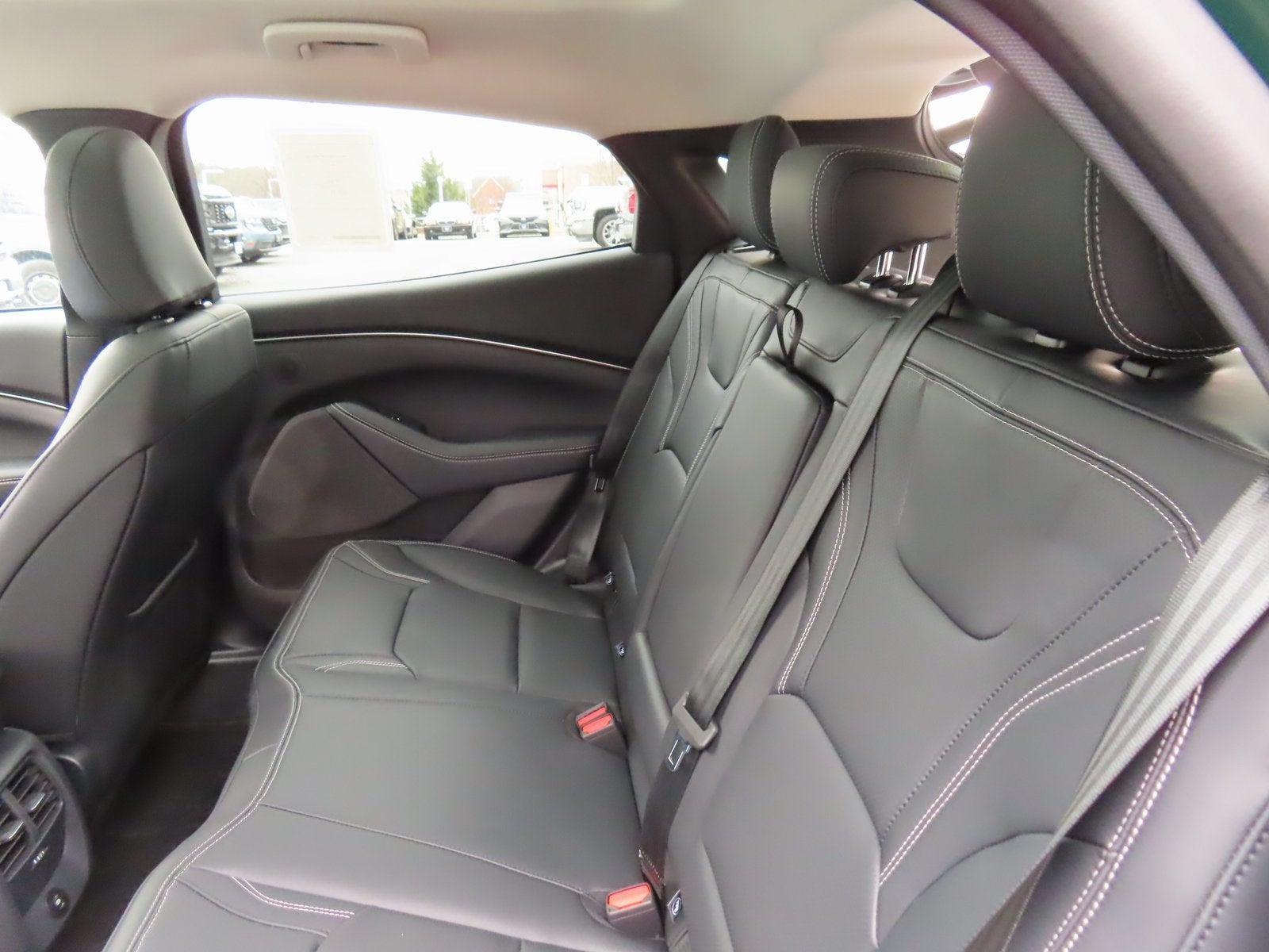 2025 Ford Mustang Mach-E Premium 300A EXT