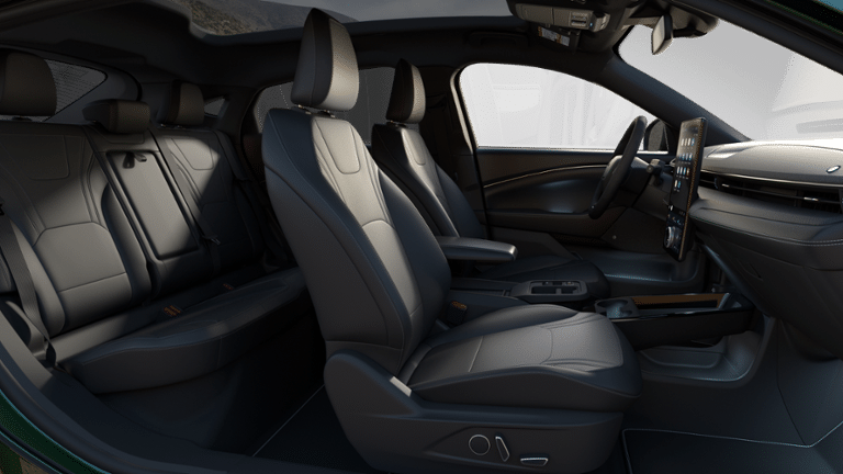 2025 Ford Mustang Mach-E Premium 300A EXT