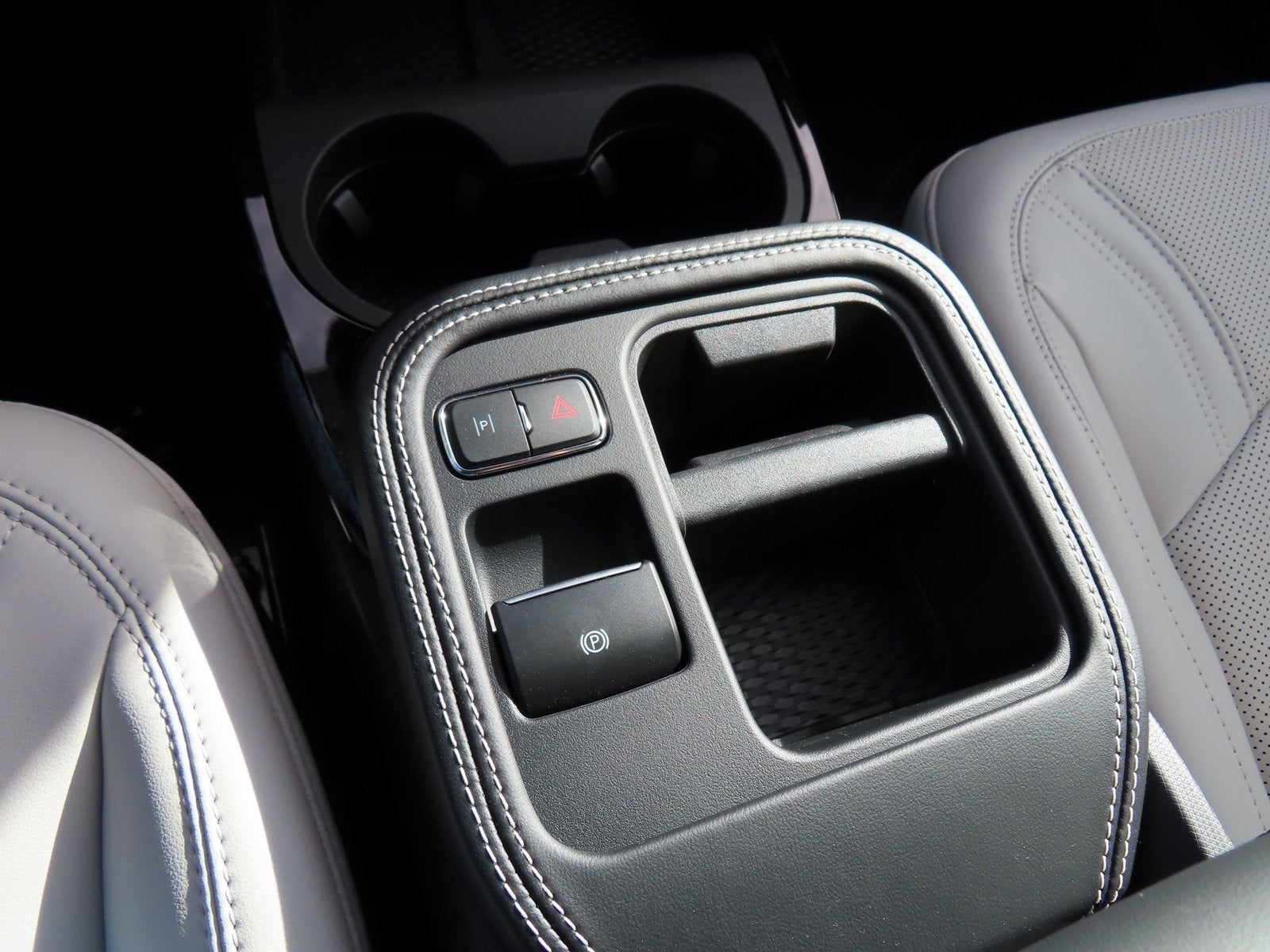 2025 Ford Mustang Mach-E Premium 300A EXT