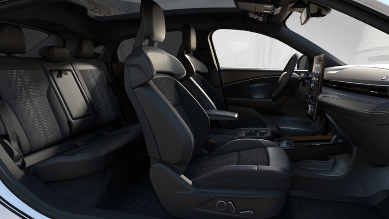 2025 Ford Mustang Mach-E GT 400A EXT