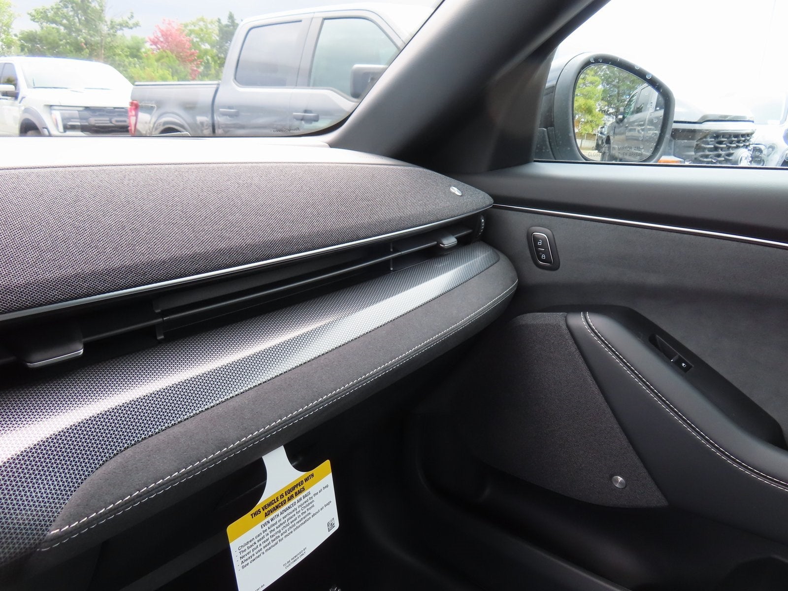 2025 Ford Mustang Mach-E GT 400A EXT