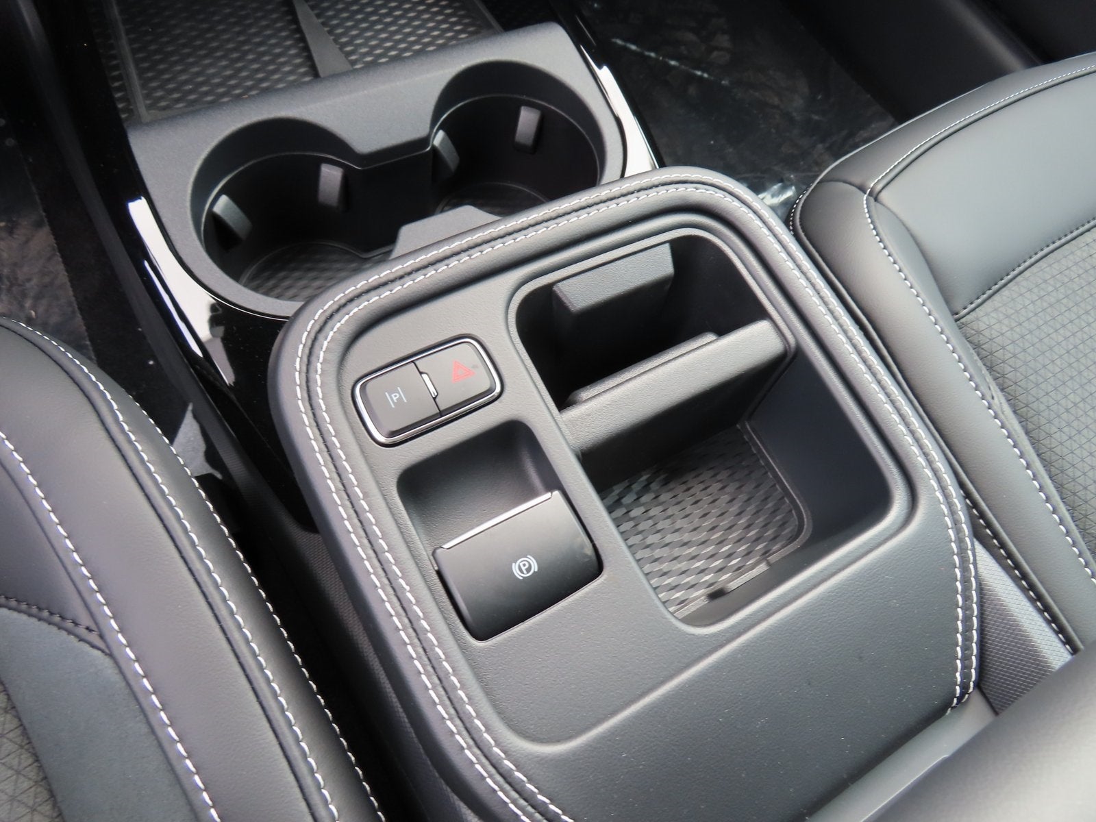 2025 Ford Mustang Mach-E GT 400A EXT