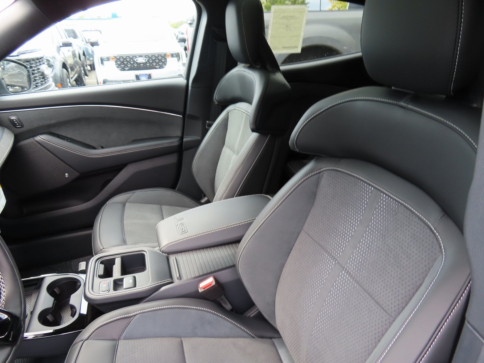 2025 Ford Mustang Mach-E GT 400A EXT