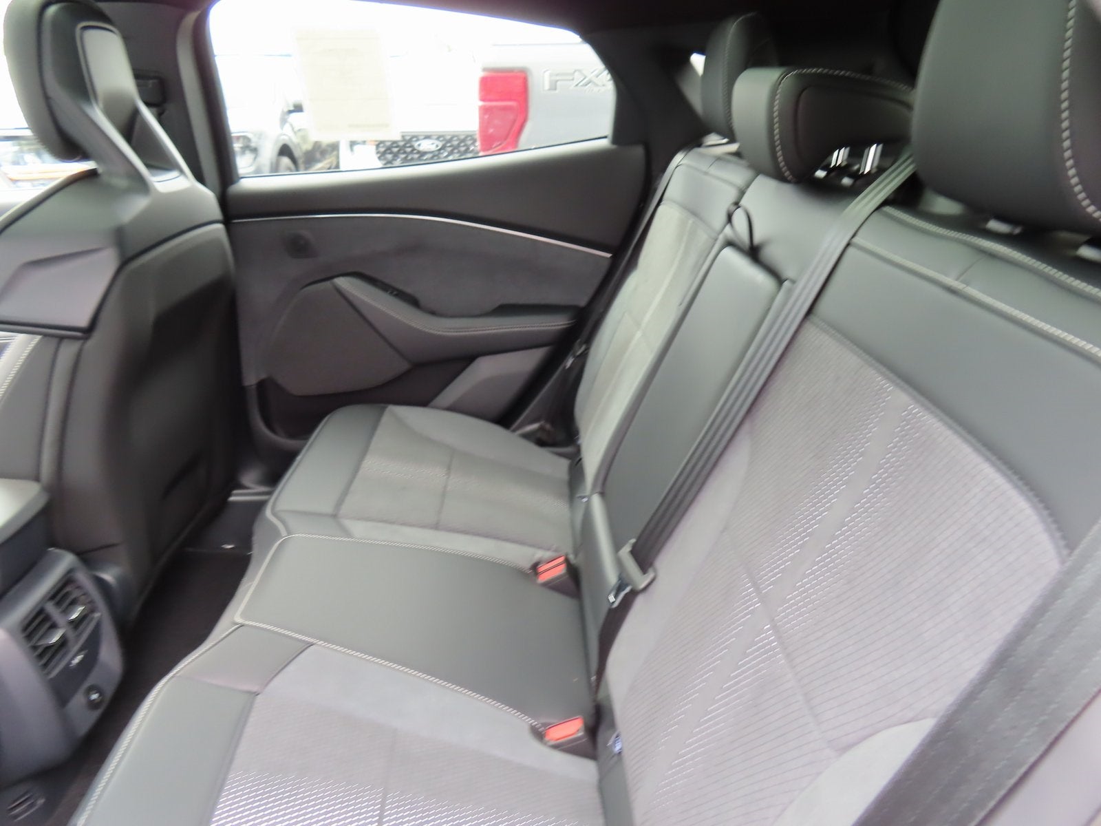 2025 Ford Mustang Mach-E GT 400A EXT