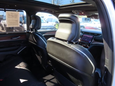 2025 Jeep Grand Cherokee Summit
