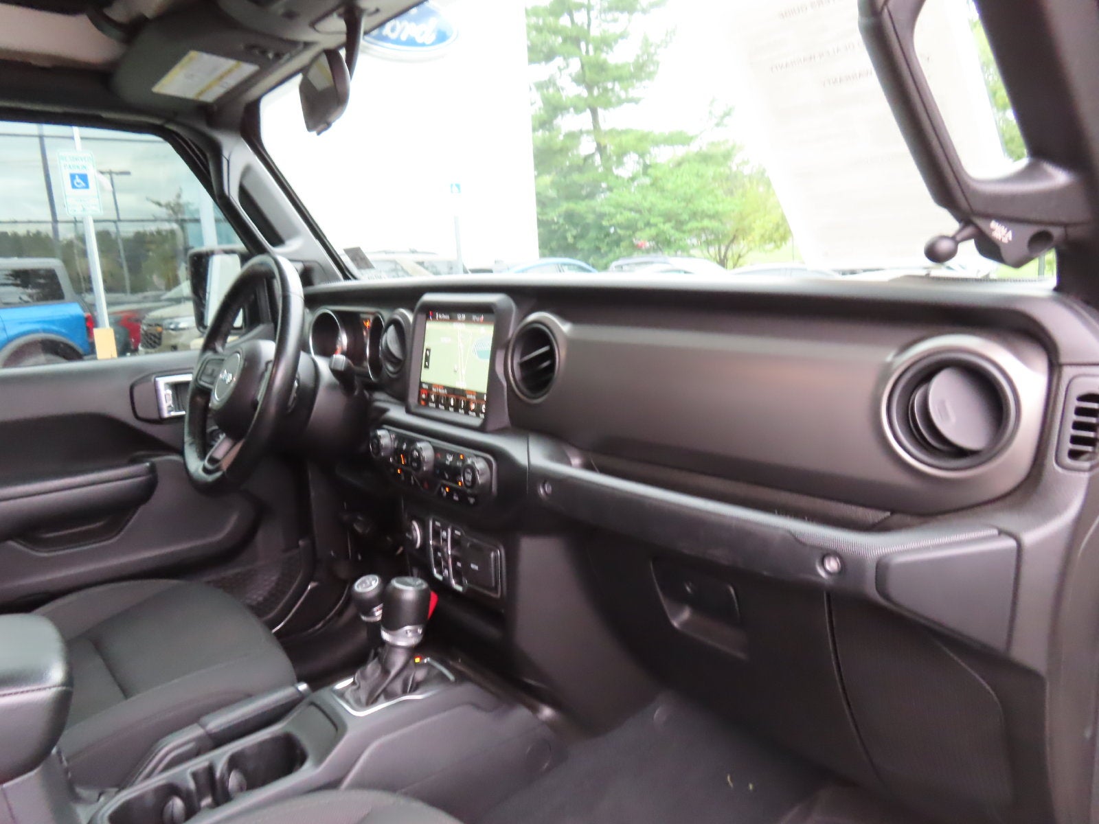 2022 Jeep Gladiator Sport