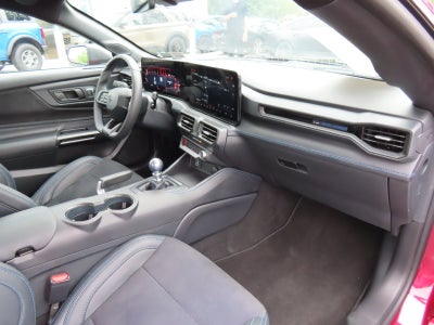 2025 Ford Mustang Dark Horse