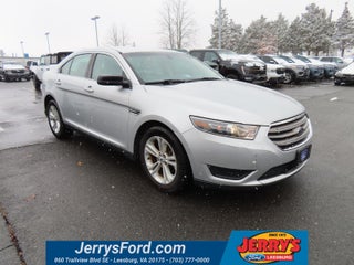 2016 Ford Taurus SE