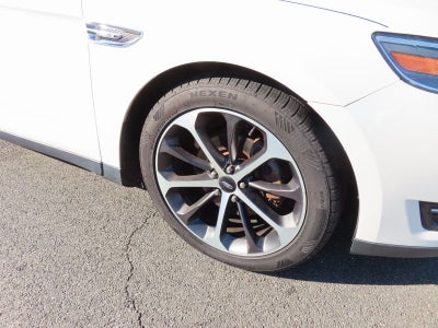 2015 Ford Taurus SEL