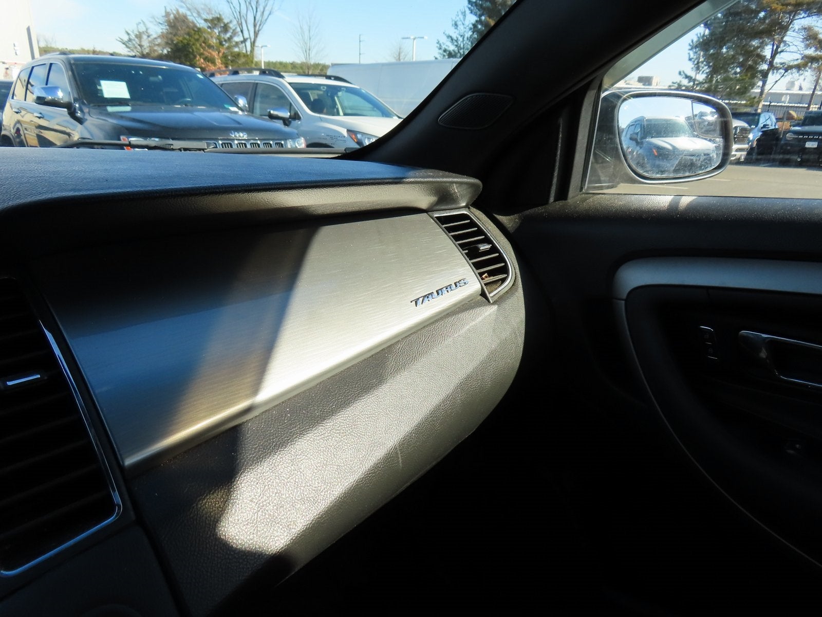 2015 Ford Taurus SEL