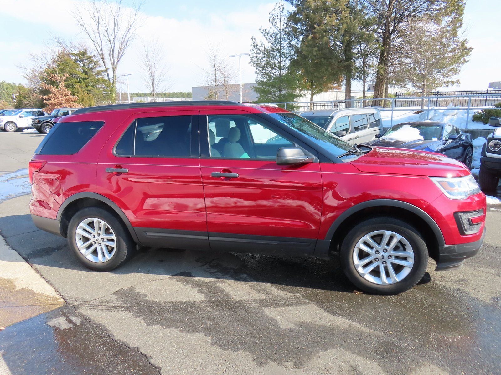 2016 Ford Explorer Base