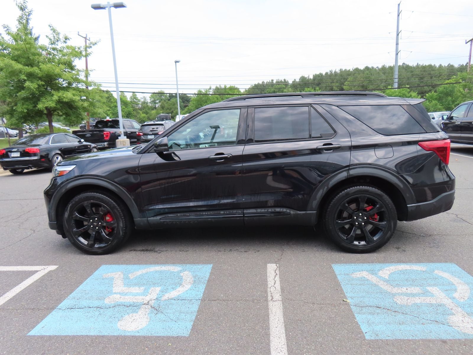 2020 Ford Explorer ST