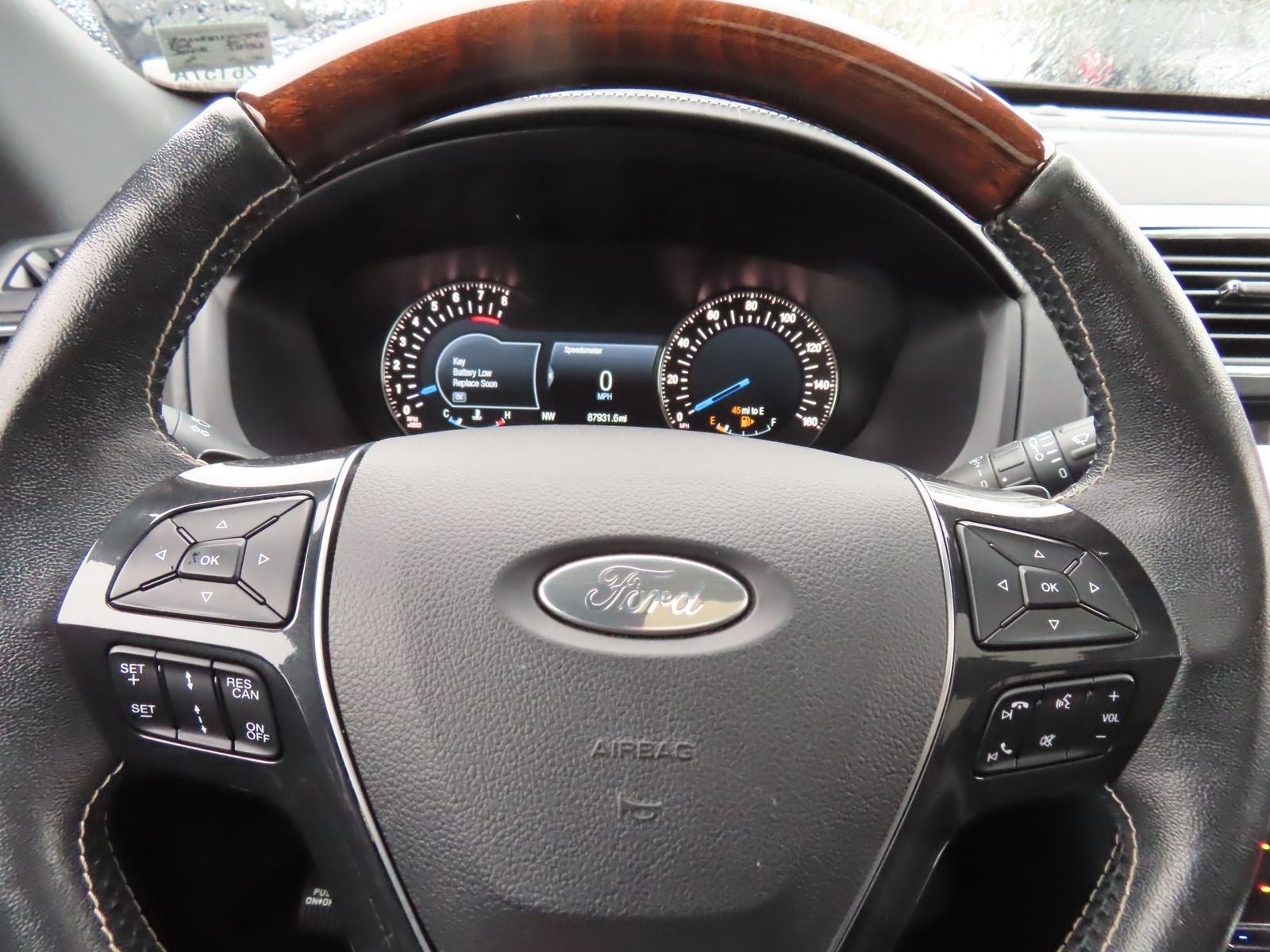 2017 Ford Explorer Platinum