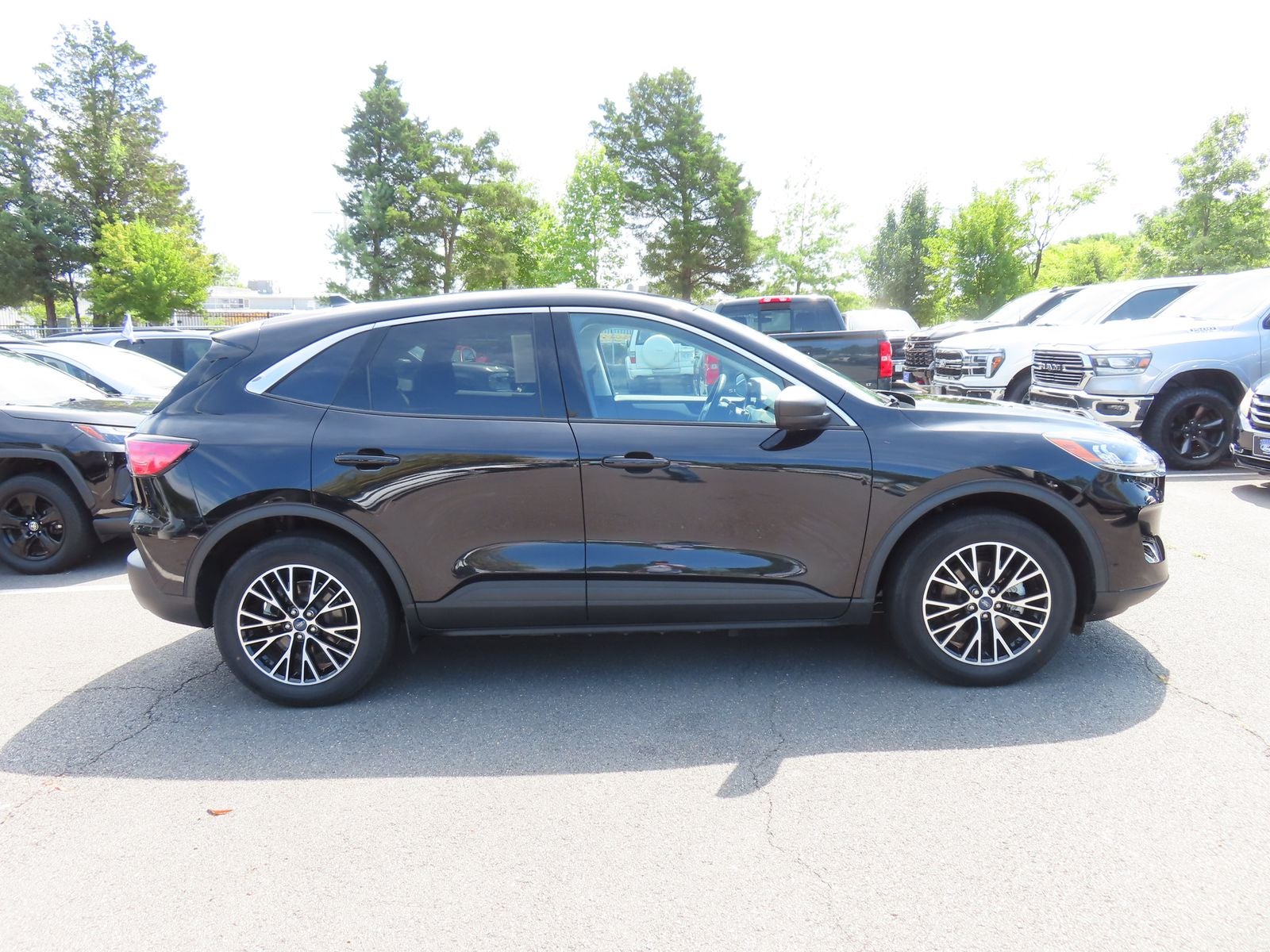 2022 Ford Escape Plug-In Hybrid SE