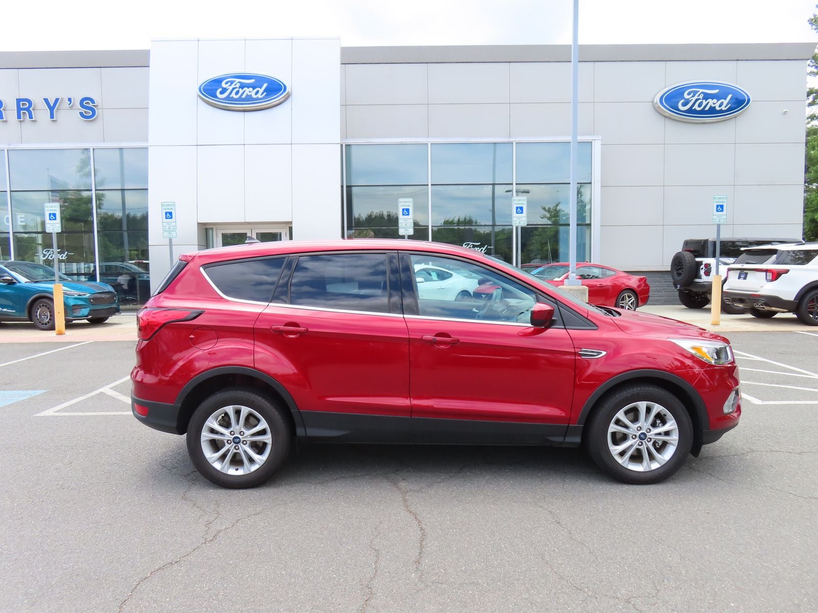 2019 Ford Escape SE
