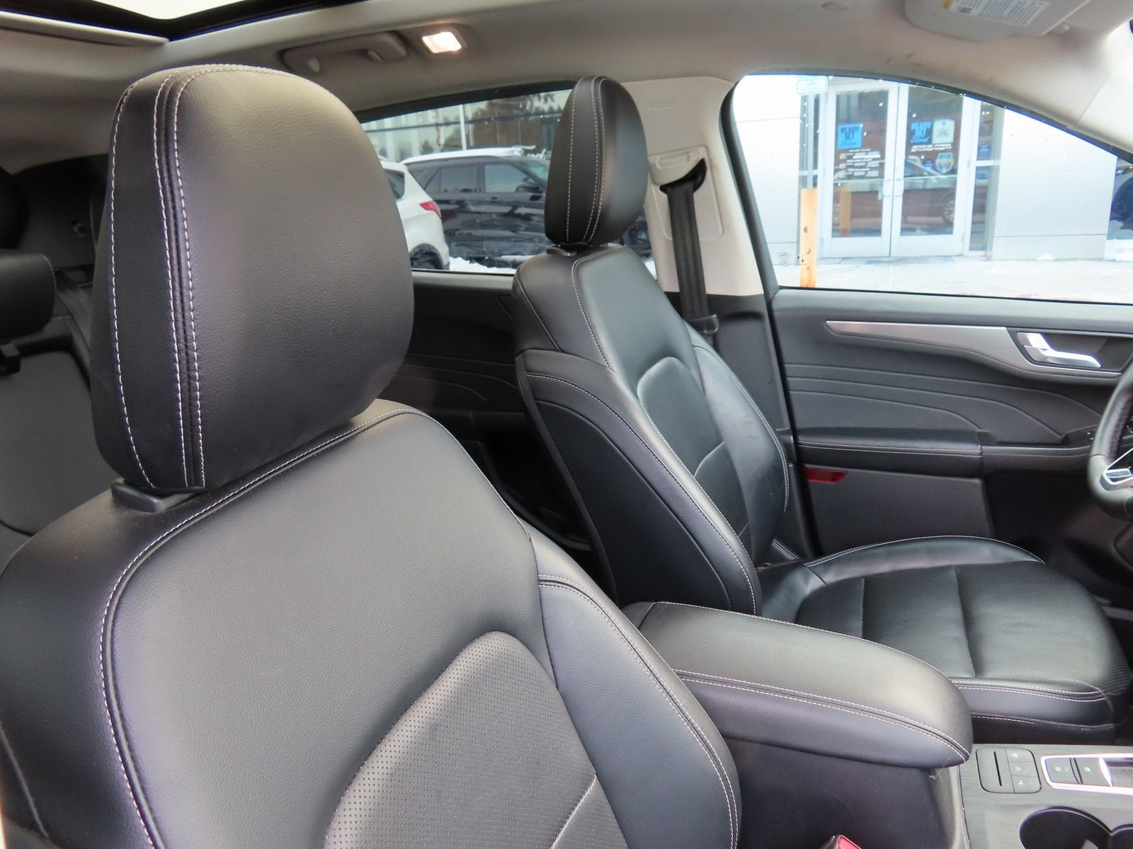 2022 Ford Escape Titanium