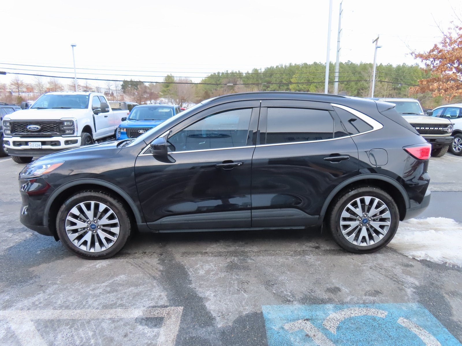 2022 Ford Escape Titanium