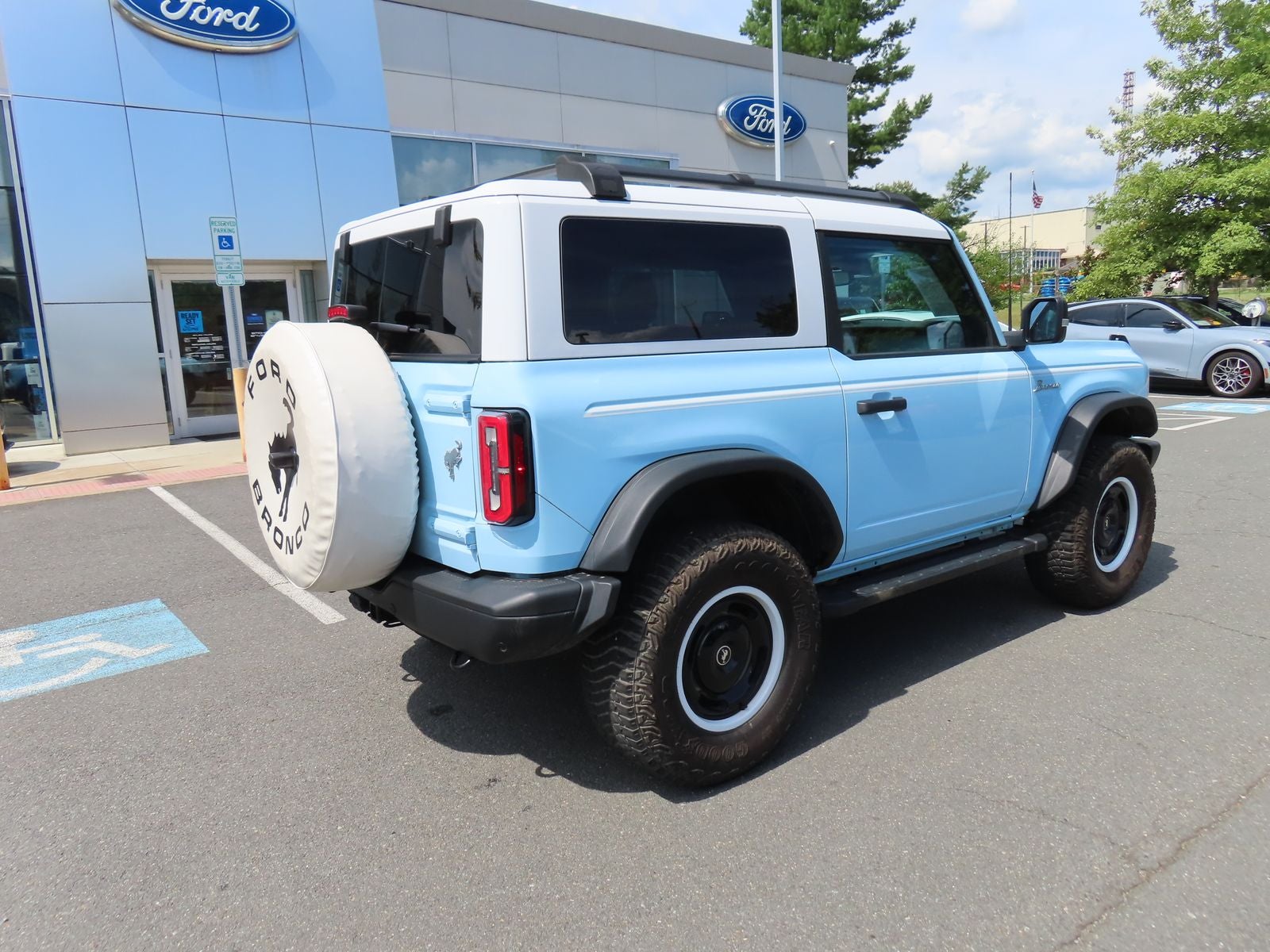 2023 Ford Bronco Heritage Limited Edition