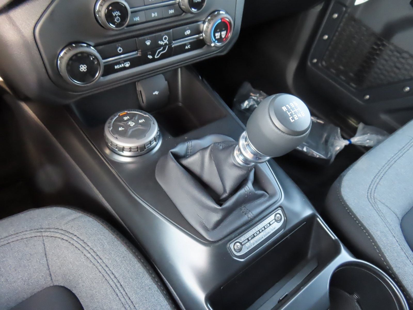 2025 Ford Bronco Base 101A