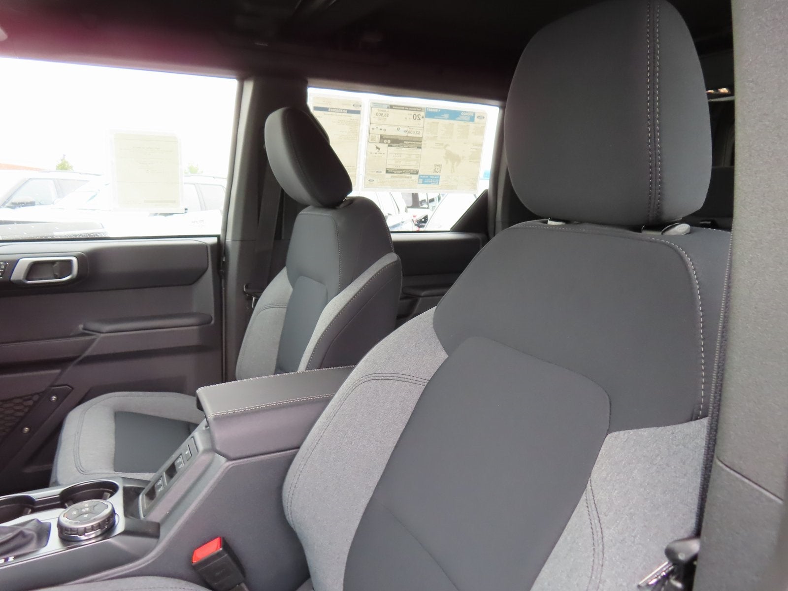 2025 Ford Bronco Base 101A COASTAL PKG