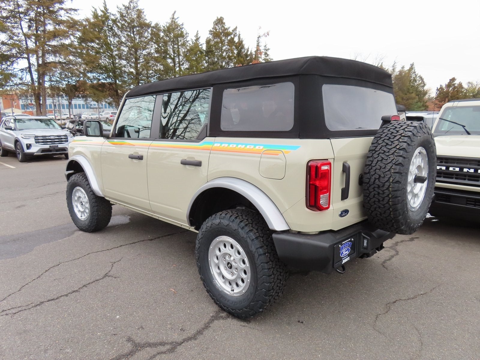 2025 Ford Bronco Base 101A COASTAL PKG