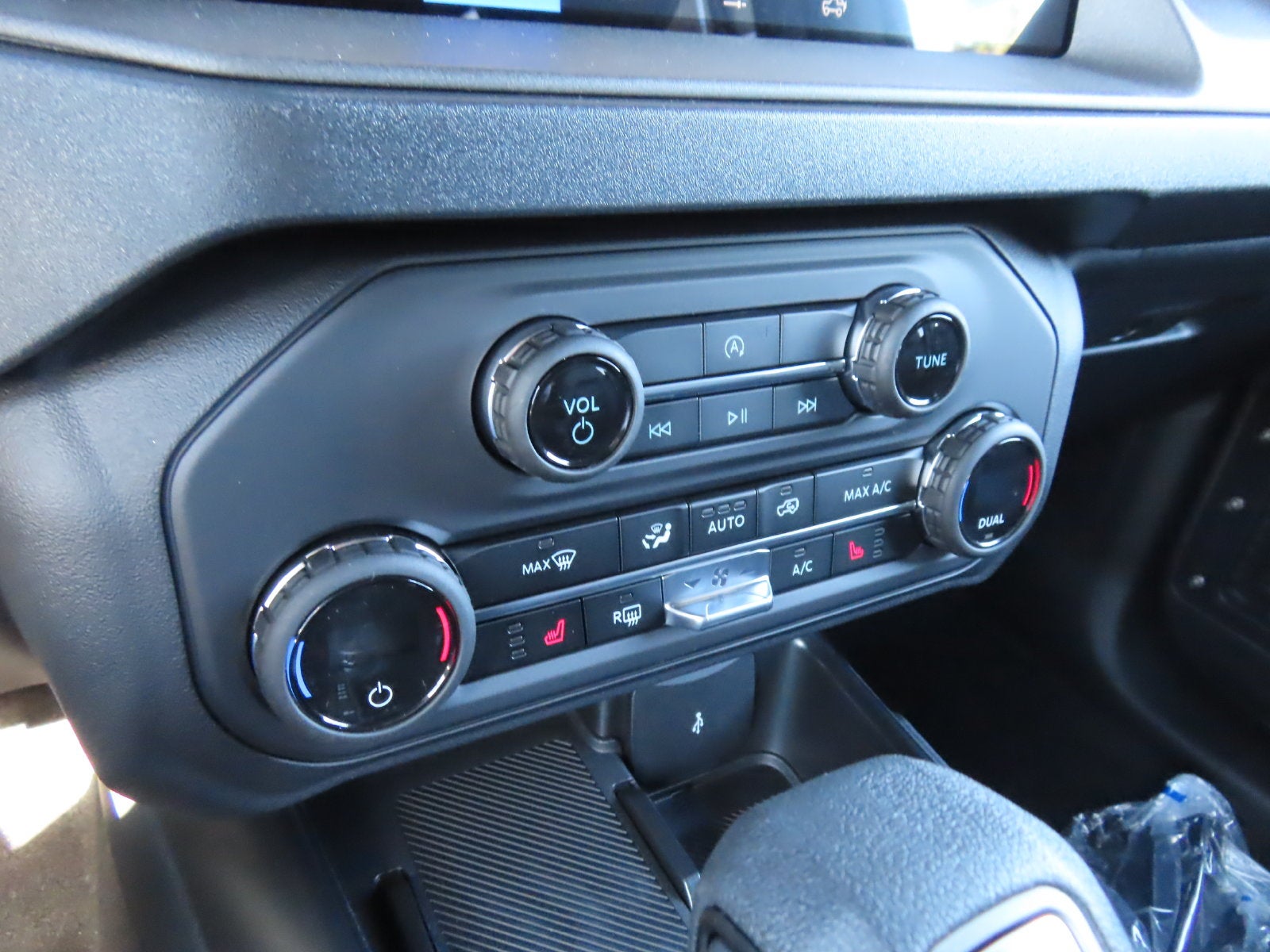 2026 Ford Bronco Big Bend DARK MATTE TRAIL 222A