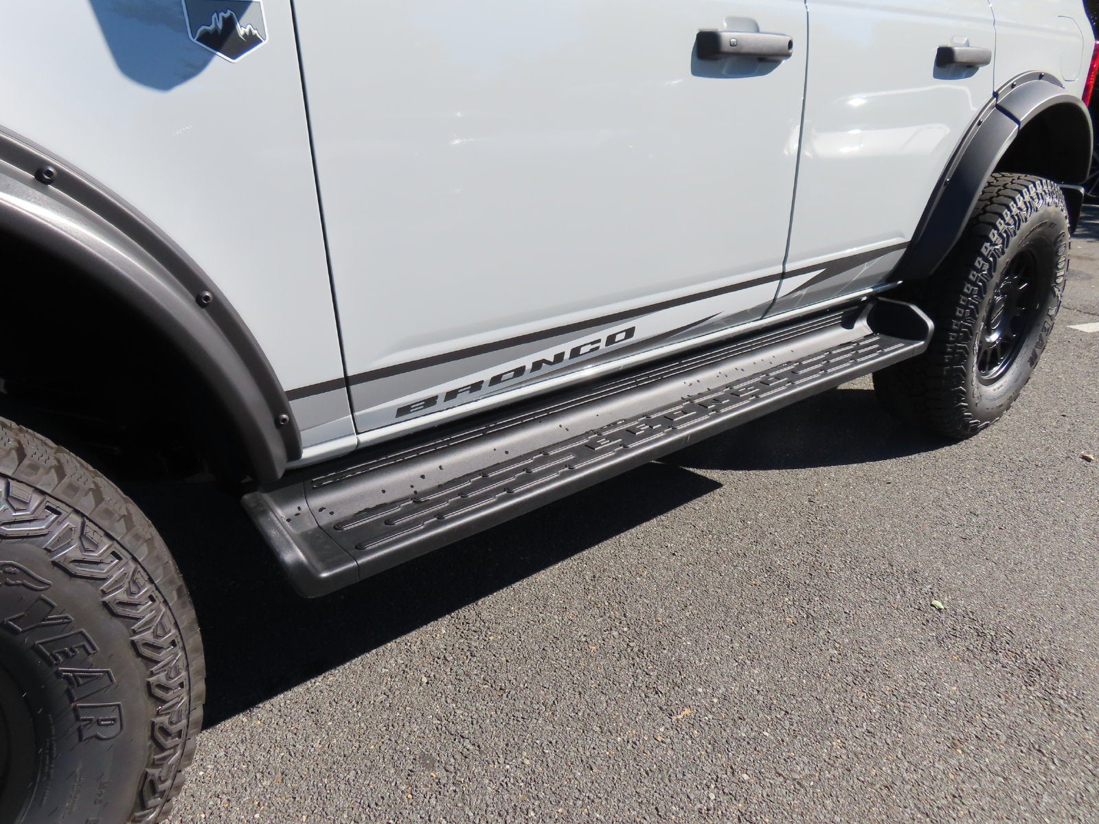 2026 Ford Bronco Big Bend DARK MATTE TRAIL 222A