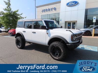2023 Ford Bronco Base
