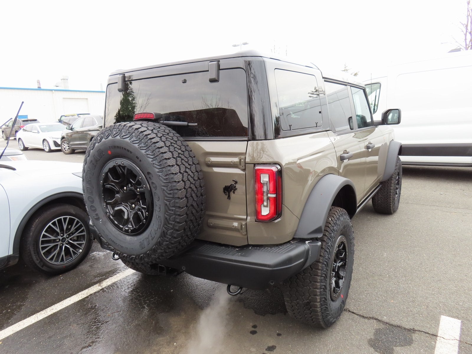 2025 Ford Bronco Badlands 332A