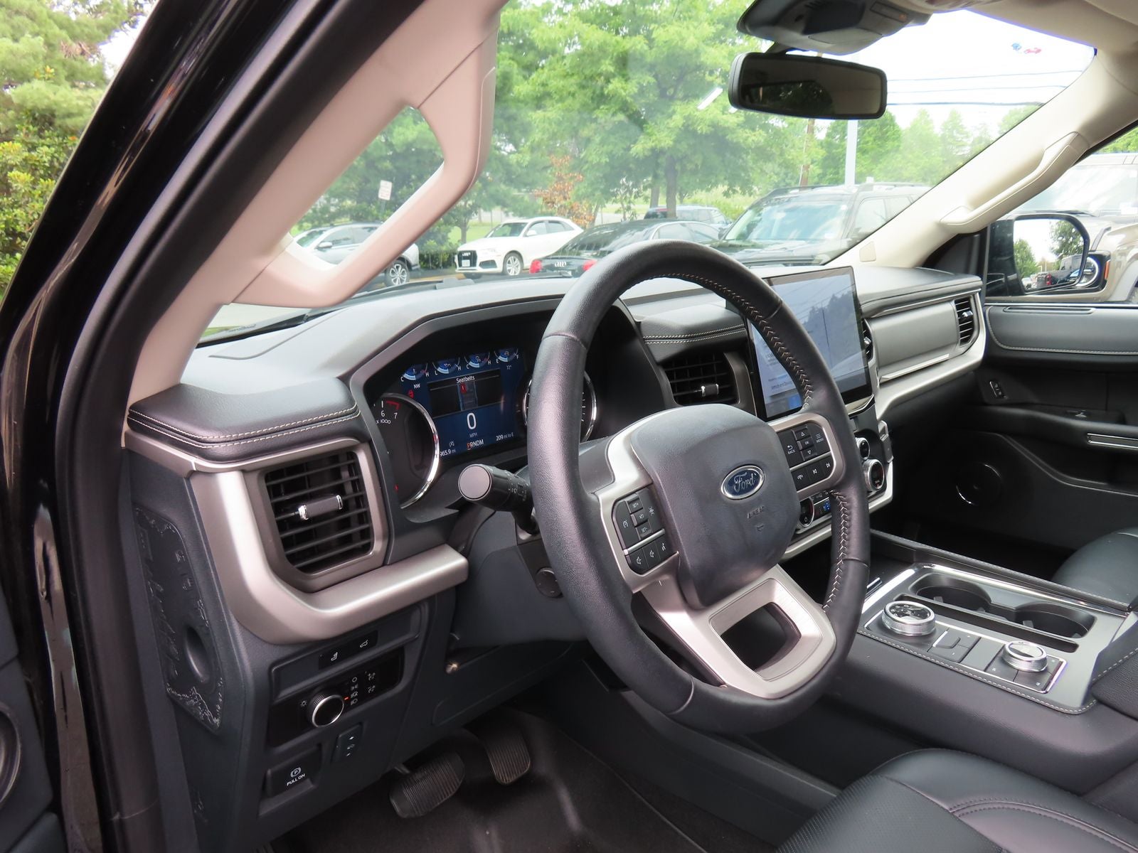 2024 Ford Expedition Max XLT