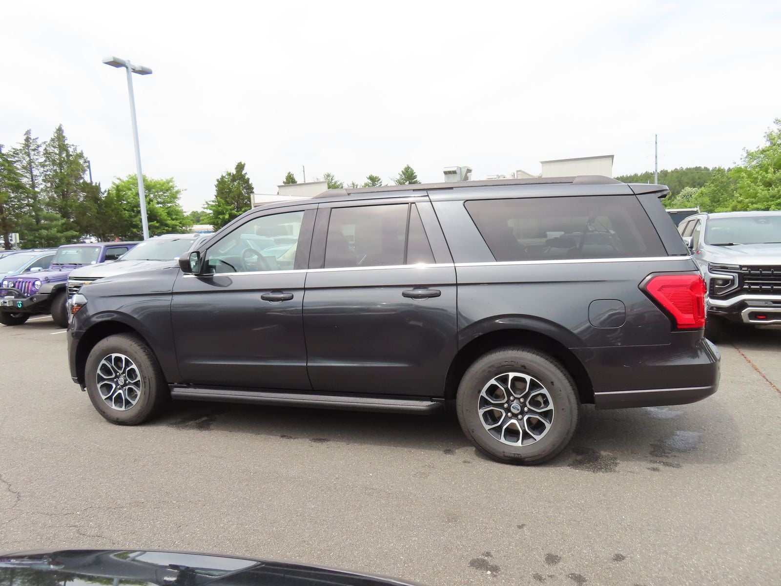 2024 Ford Expedition Max XLT