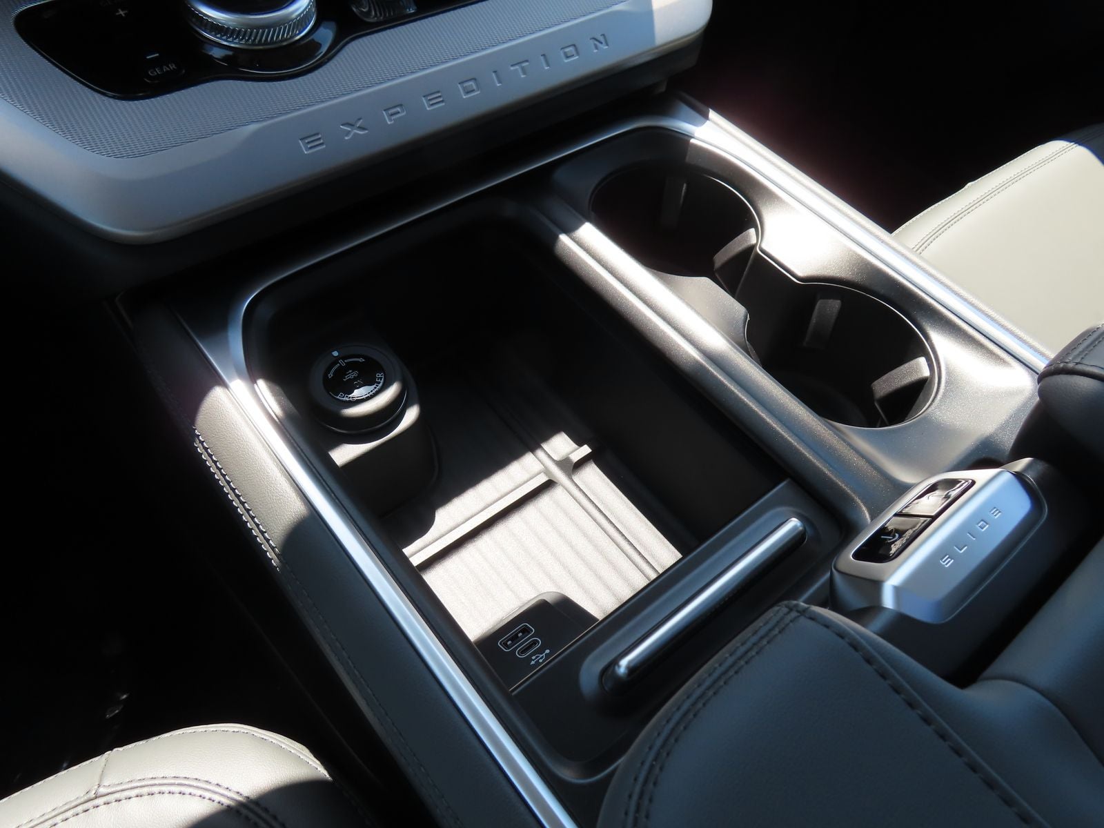 2026 Ford Expedition Active 202A