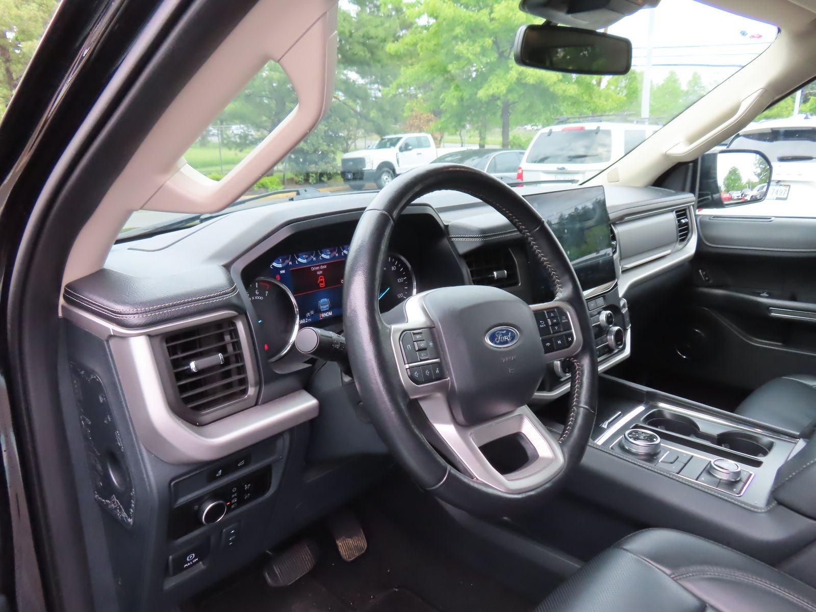 2024 Ford Expedition XLT