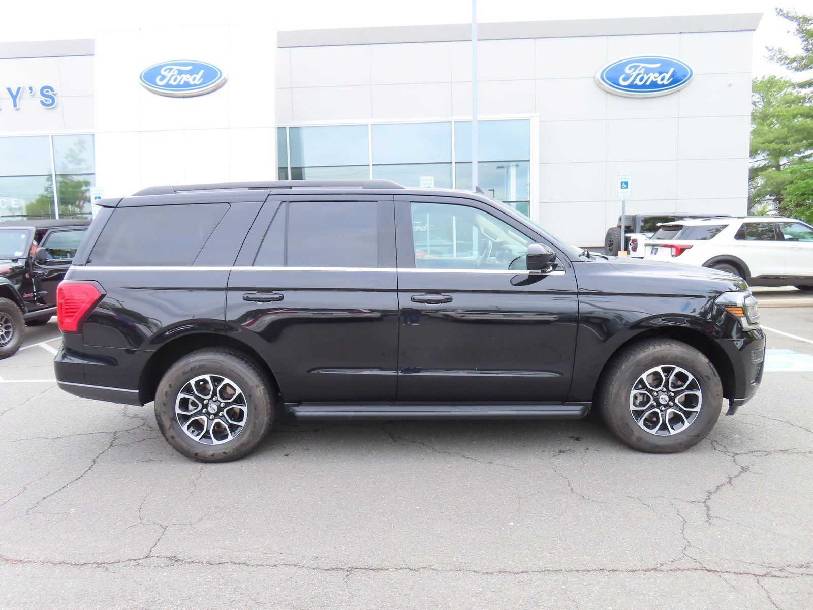 2024 Ford Expedition XLT