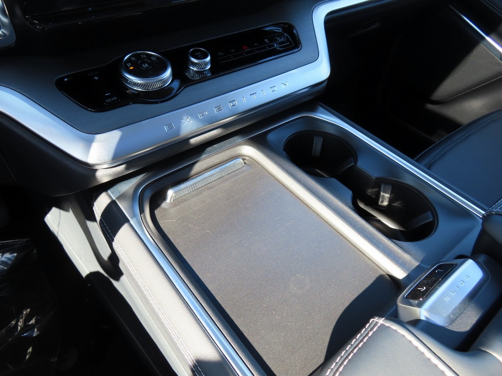 2025 Ford Expedition Platinum 600A