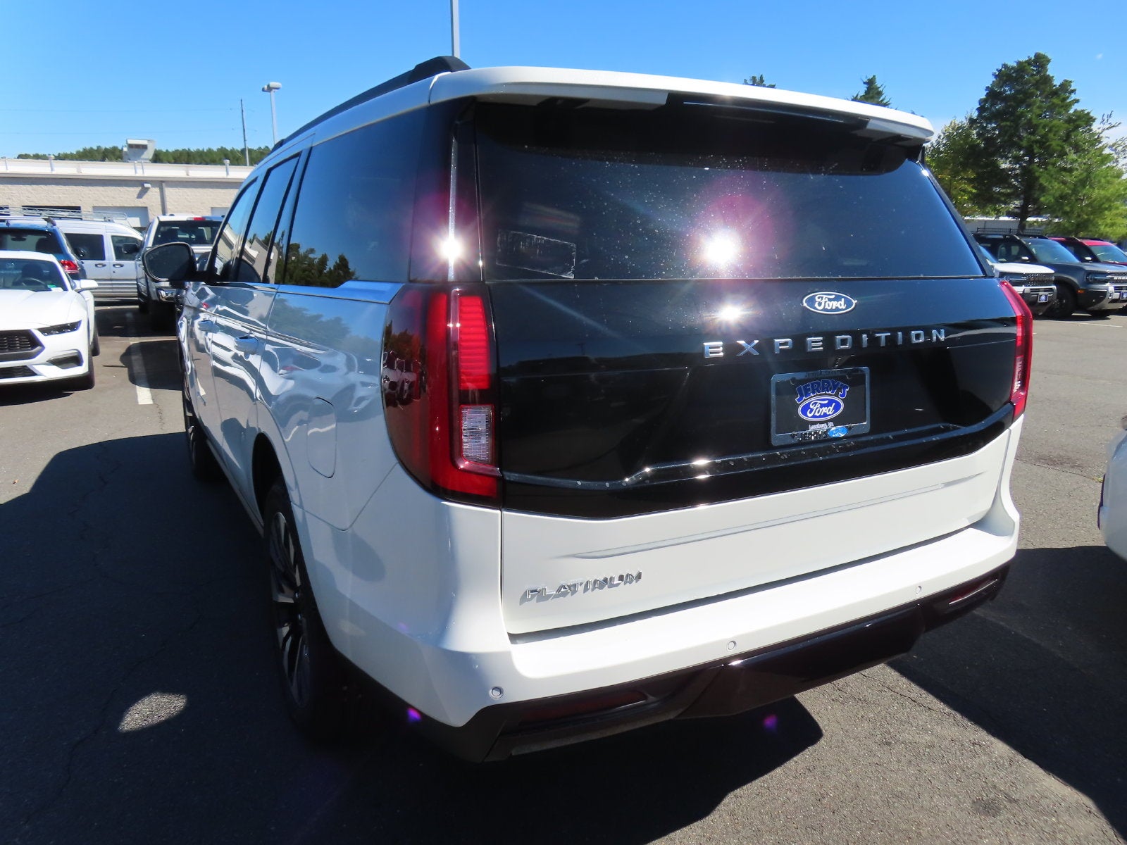 2027 Ford Expedition Platinum 600A